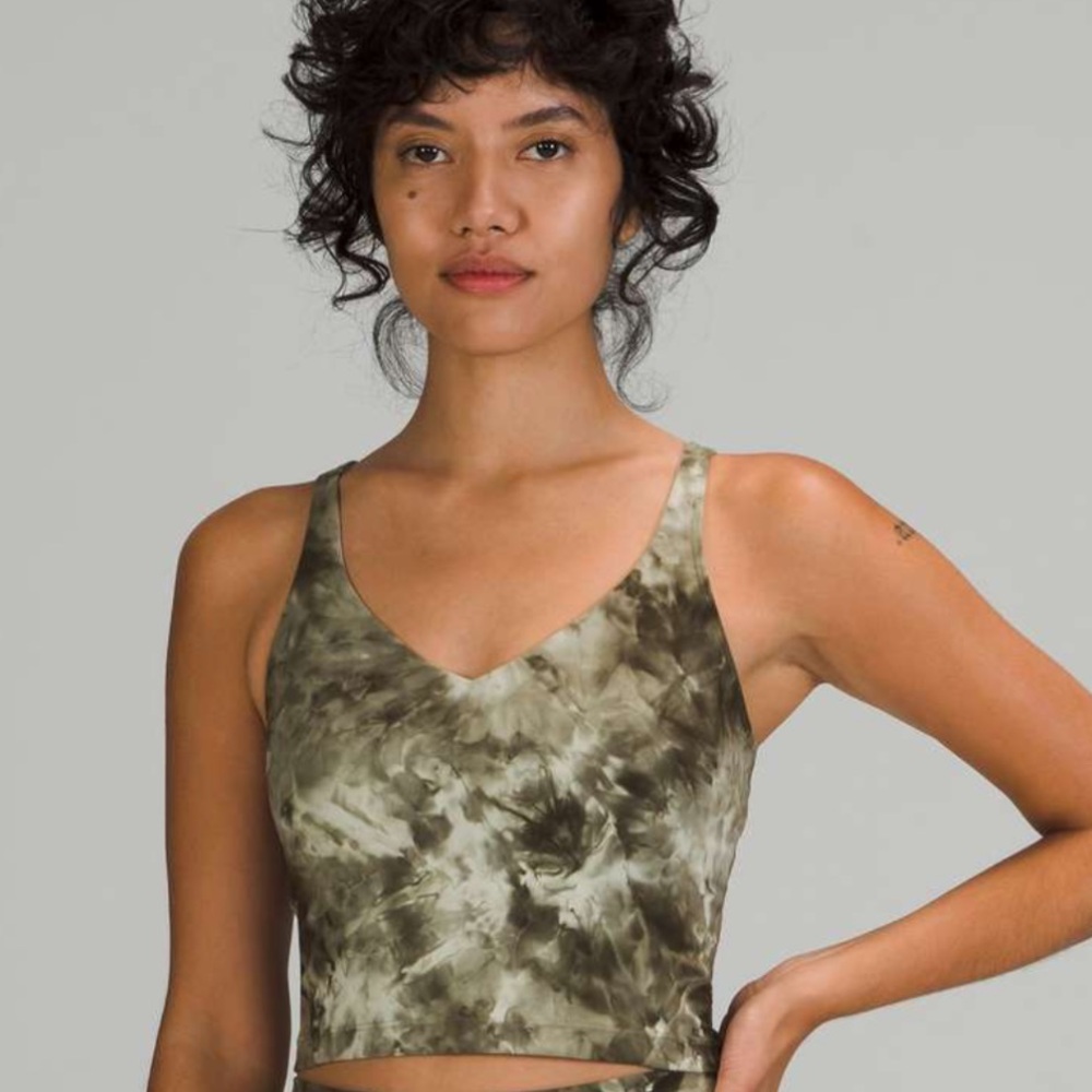 NWT LULULEMON ALIGN TOP SIZE 10